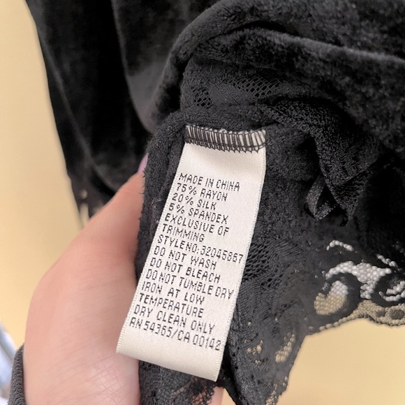 Nygârd Collection black lace camisole Women’s petite size 14-16 - Picture 5 of 7